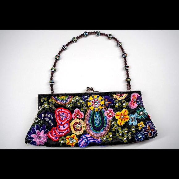 Beautiful La Regale clutch - Picture 1 of 3